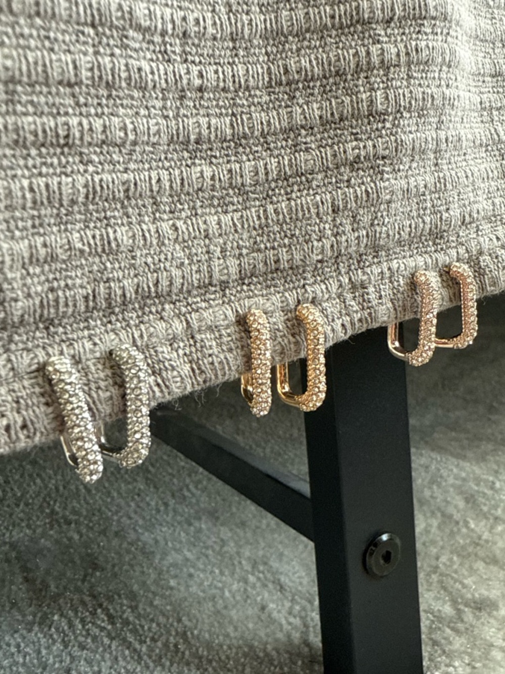 Sparkling rhinestones hoop earrings in Silver and Gold and rose gold